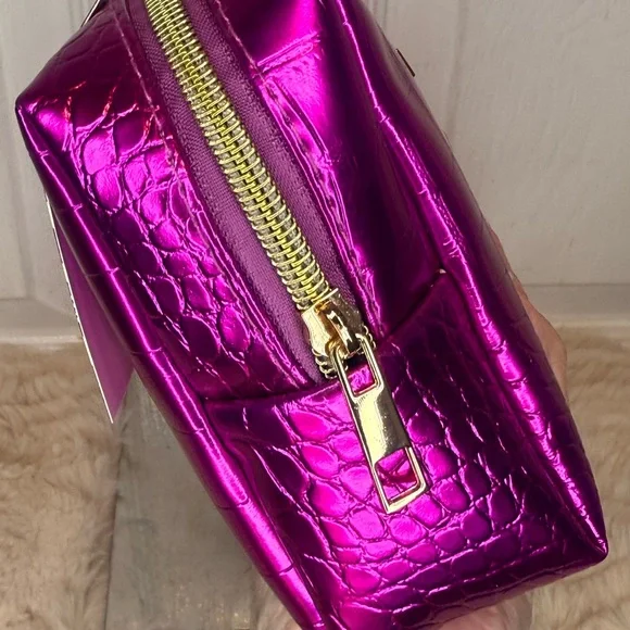 🌷SOLD🌷ED HARDY CROCODILE EMBOSSED PINK BAG - Picture 8 of 14